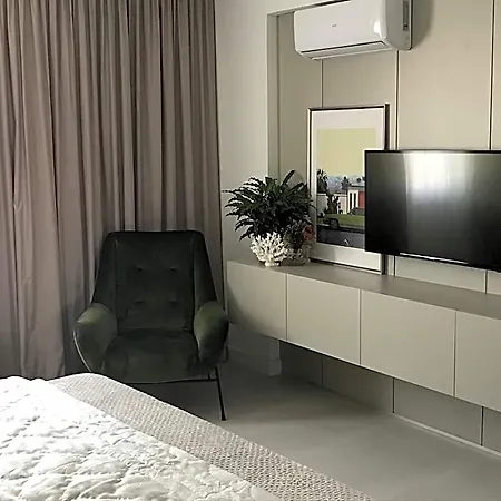 Levante 4*