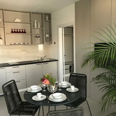 Levante 4*